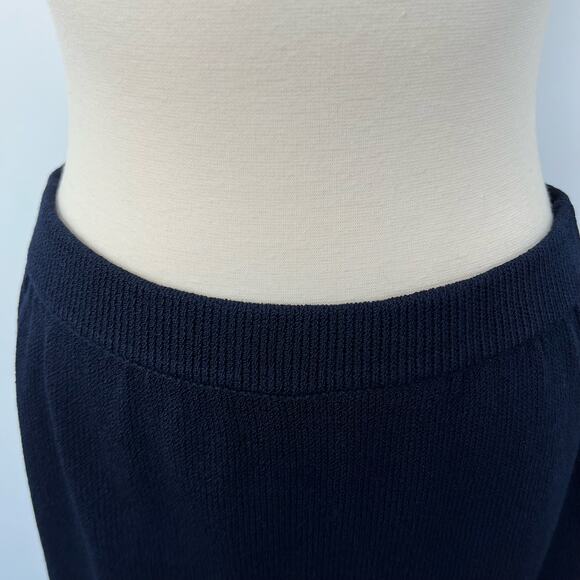St. John Basics Pencil Skirt Navy Blue Santana Knit Vintage USA Made | Size: 8 - Picture 2 of 6